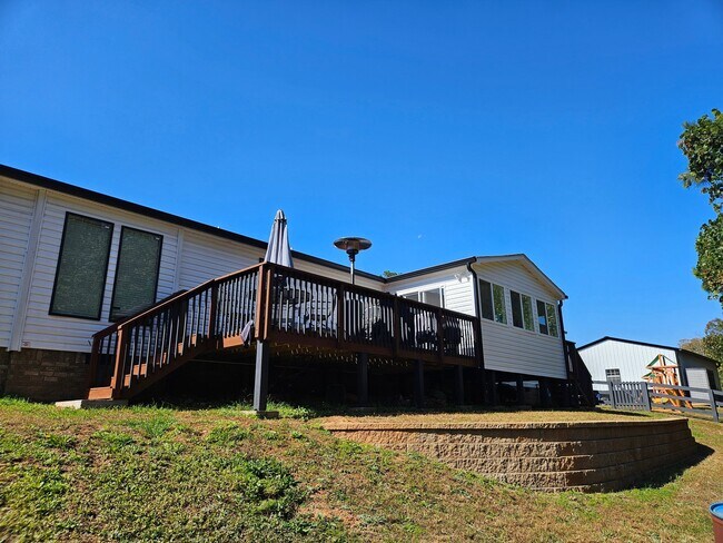 Building Photo - 4330 Hurt Bridge Rd