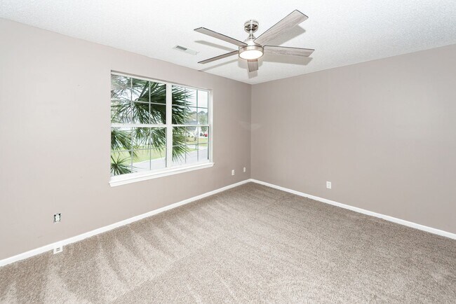 Building Photo - 5 Bedroom 2.5 Bath Home in St. James Estates - Goose Creek