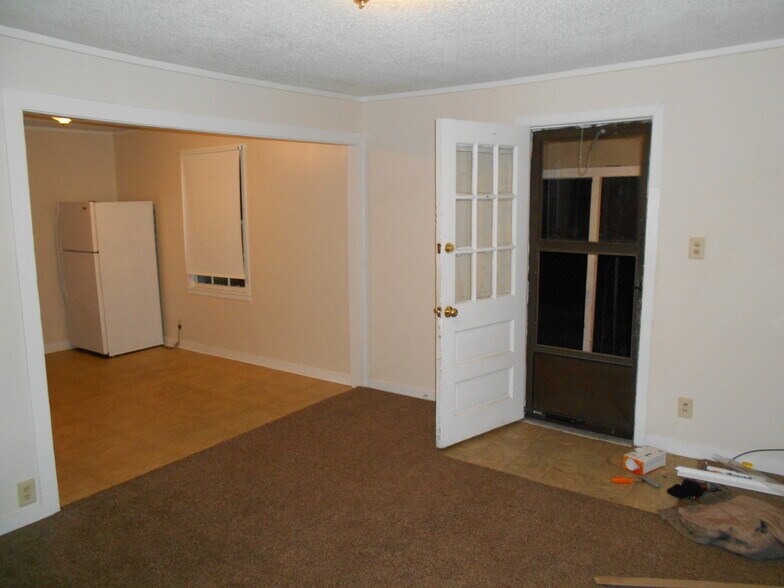 Building Photo - 4409 E Bayley St