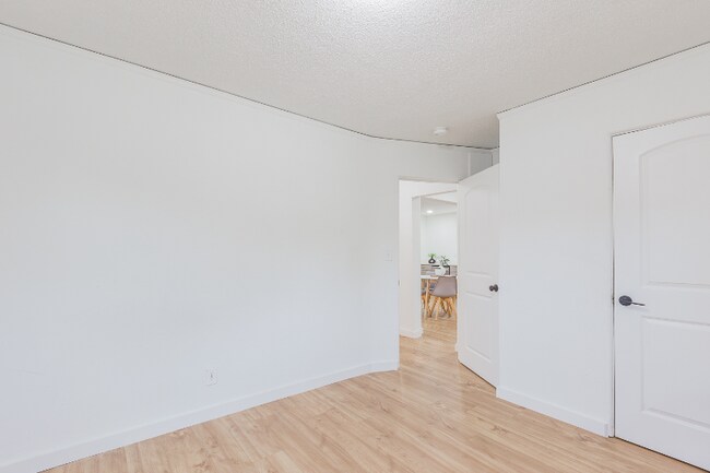 Building Photo - 3311 Tarlton Ave