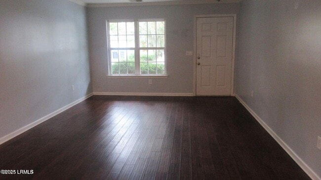 Building Photo - 409 Dante Cir