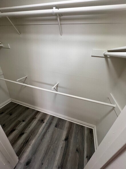 Building Photo - 4648 Fulton Ave