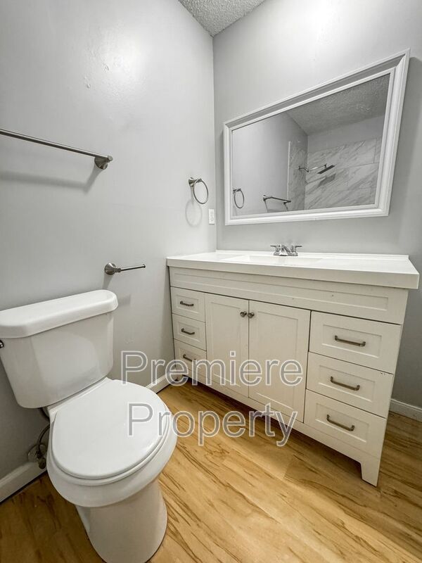 Building Photo - 11103 NW Player Dr