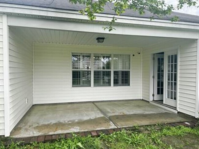 Building Photo - 145 Pickett Creek Ln