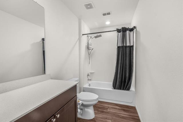 Building Photo - 340 Red Rock Trl