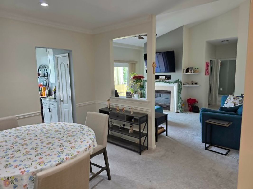 Building Photo - 43300 Marymount Terrace