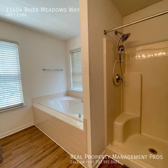Building Photo - 11404 River Meadows Way