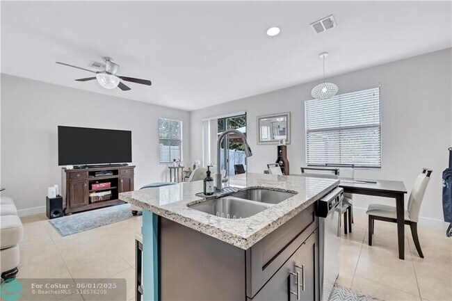 Building Photo - 5906 NW 46th Ln