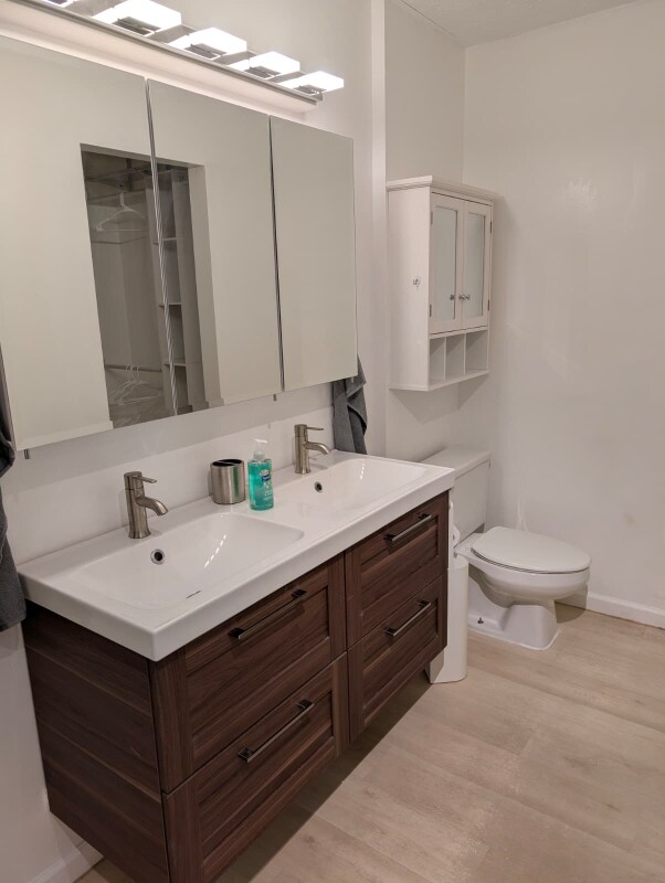 Building Photo - 5900 Deer Run Dr