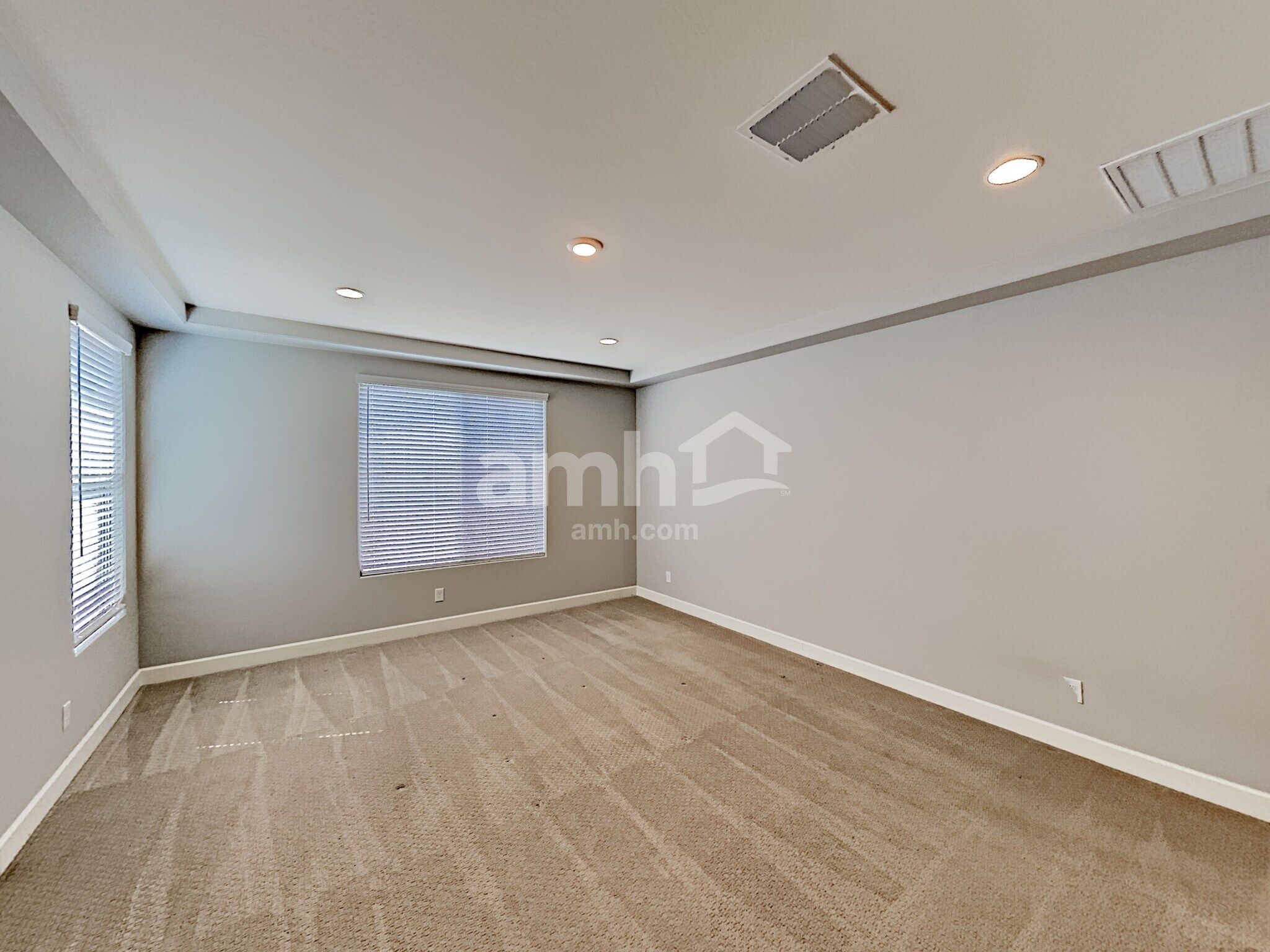 Building Photo - 18256 W Thunderhill Pl