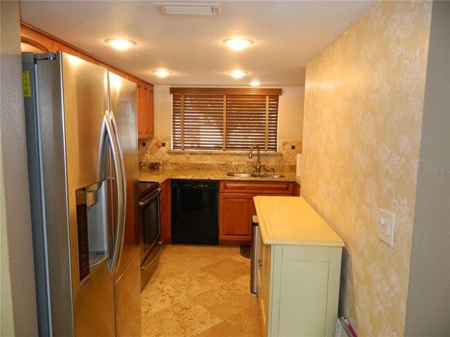 Building Photo - 266 Orienta Point St