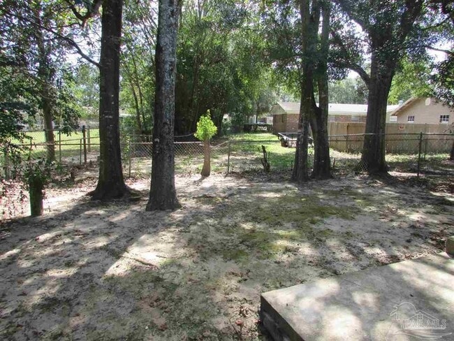 Building Photo - 7135 Pearson Rd