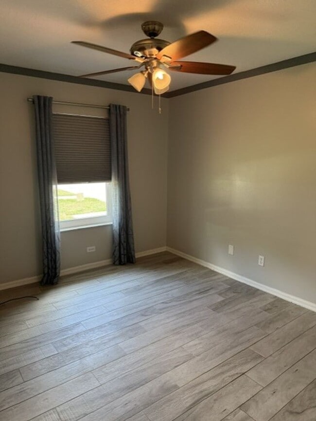 Building Photo - Well maintained home in Silver Oaks! Great location!