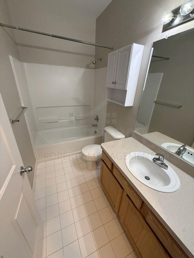 Building Photo - 40564 Blythefield Ln