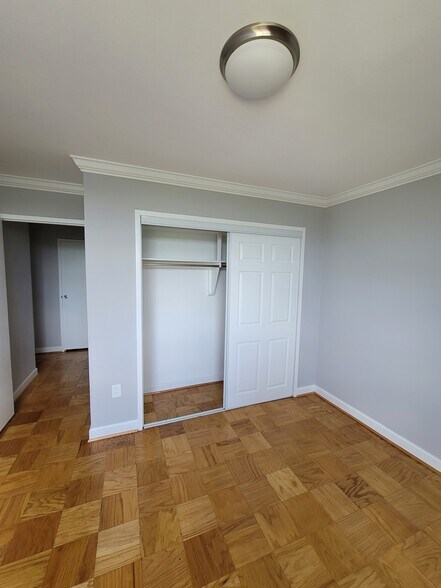 Building Photo - 4390 LORCOM Ln