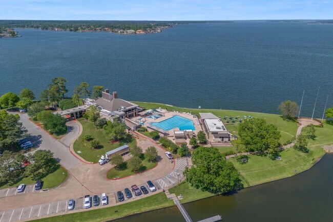 Building Photo - 12100 Melville Dr