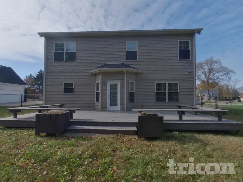 Building Photo - 216 Winding Branch Ct