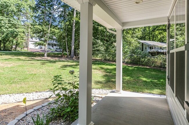 Building Photo - 11802 Wilderness Park Dr