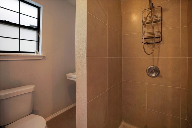 Building Photo - 22855 E Martin Dr