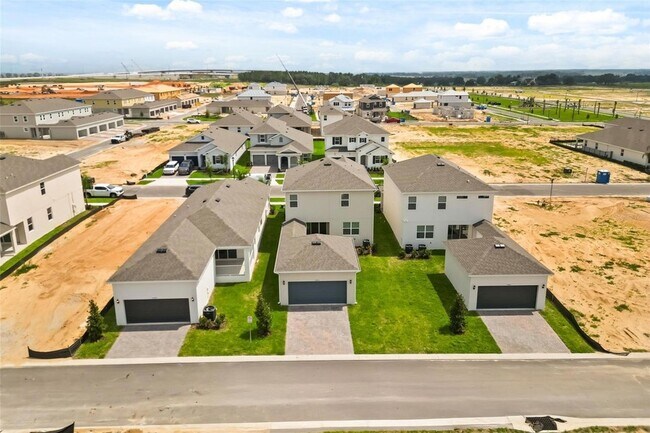 Building Photo - 17055 Haggerty Hollow Dr