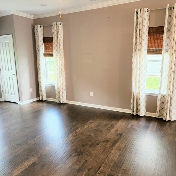 Building Photo - 6532 Wilford Ct