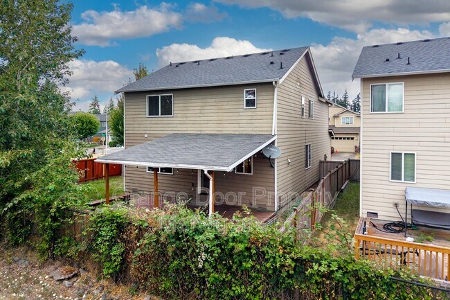 Building Photo - 2306 165th St E