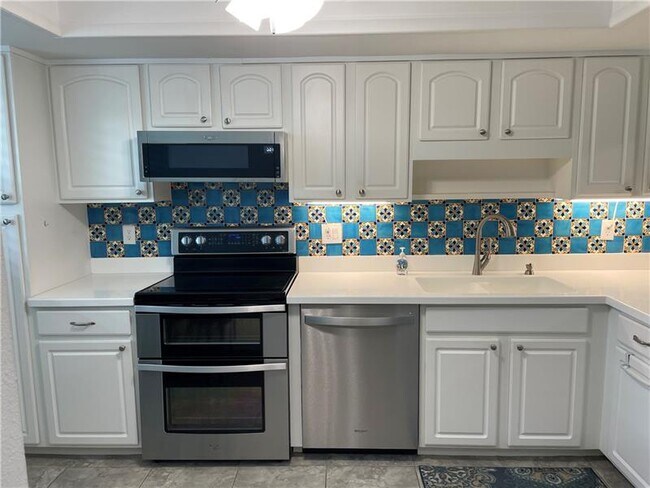 Building Photo - 1151 Carlton Ct