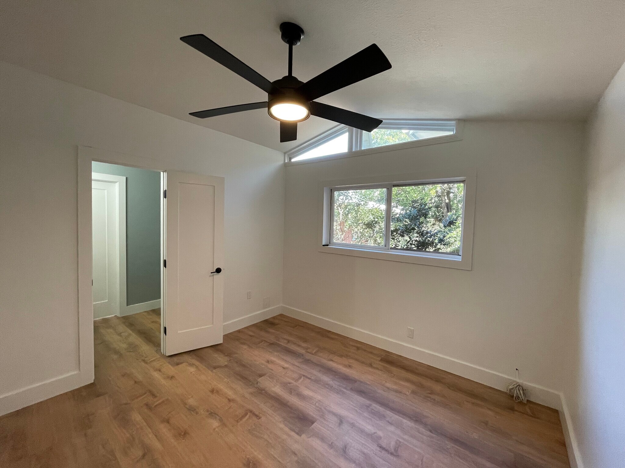 Guest Bedroom/Office - 1822 N Rock Springs Rd NE