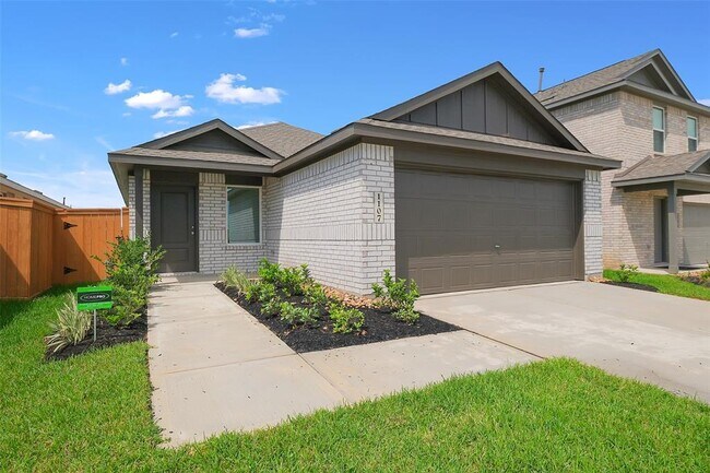 Primary Photo - 1107 Rustic Willow Dr