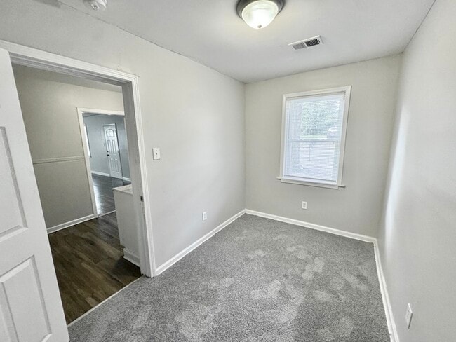 Building Photo - 3148 St Charles Dr