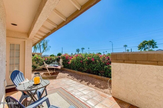 Building Photo - 2647 N Miller Rd