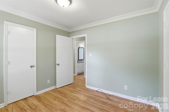 Building Photo - 1440 Jodhpur Ct