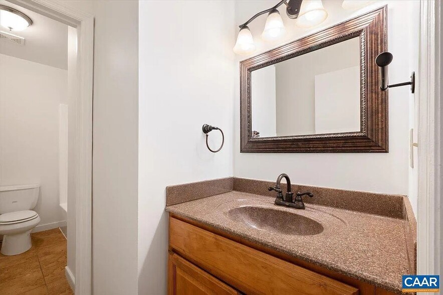 Building Photo - 803 Orangedale Ave