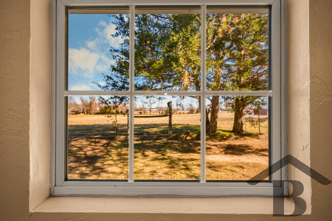 Building Photo - 1522 S Tuscany Ct