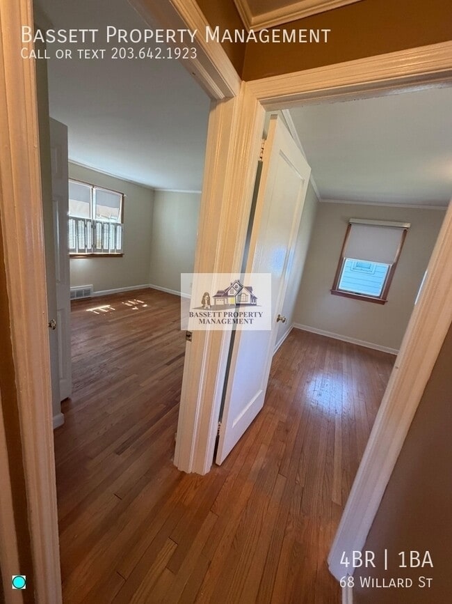 Building Photo - 68 Willard St