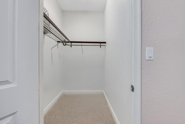 Building Photo - 9778 Bowline Dr
