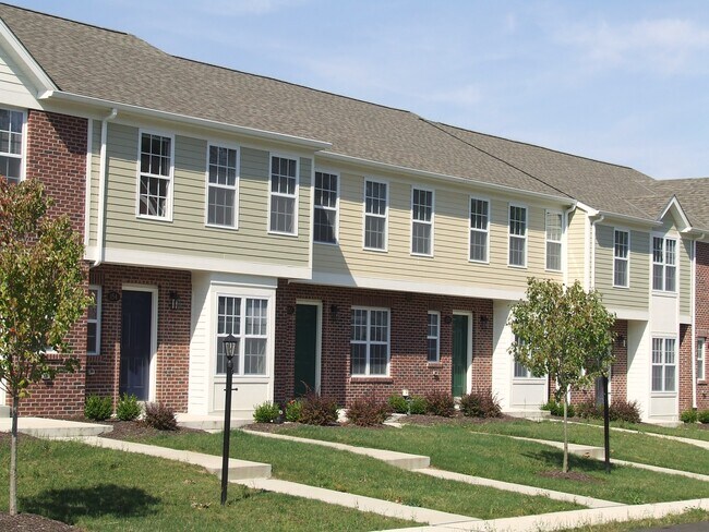 Primary Photo - 136 Laurel Crest Dr