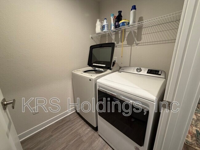Building Photo - 1730 Watershed Ct