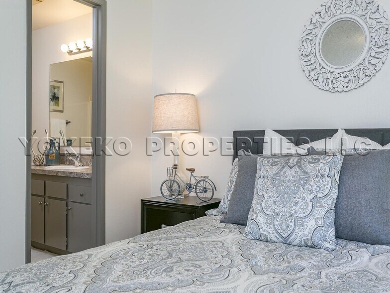 Building Photo - 4257 Imperial Dr