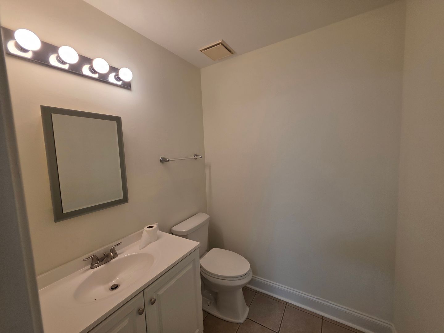 Building Photo - 1016 Todd Preis Dr