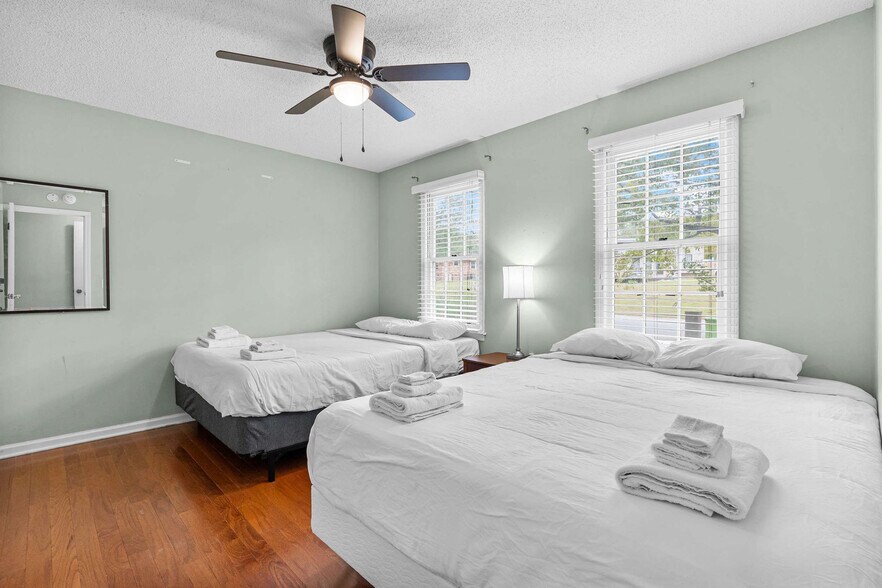 Building Photo - 2205 Cardington Dr