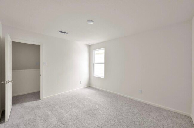 Building Photo - 14882 Calderon Dr