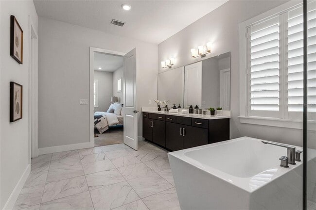 Building Photo - 8541 Ivy Stark Blvd