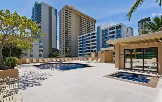 Building Photo - Aloha Towers