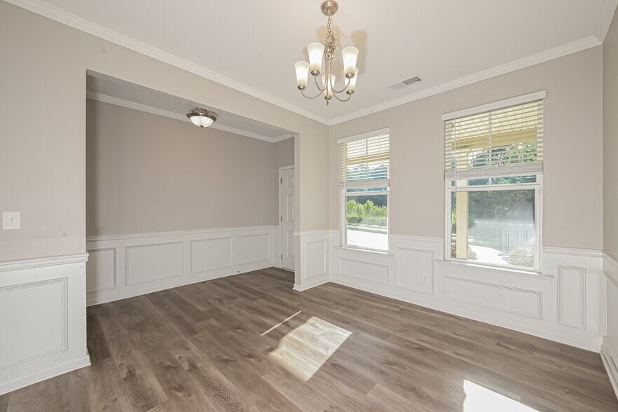 Building Photo - 6755 Hill Rock Ln