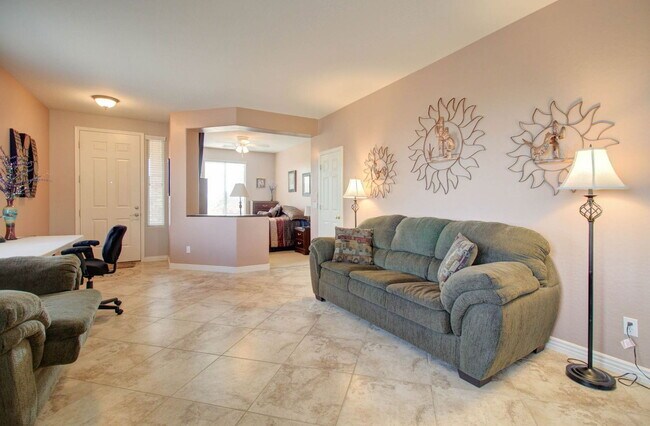 Building Photo - 22896 W Arrow Dr
