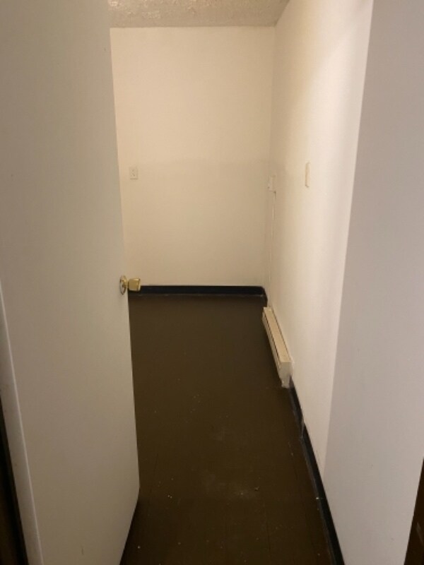 Building Photo - 1532 Woodland Ave NW