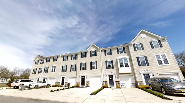 Building Photo - 3 BR/4 BA Townhome - Vineland - Kings Cros...