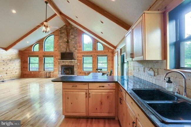 Building Photo - 125 Pebble Beach Dr