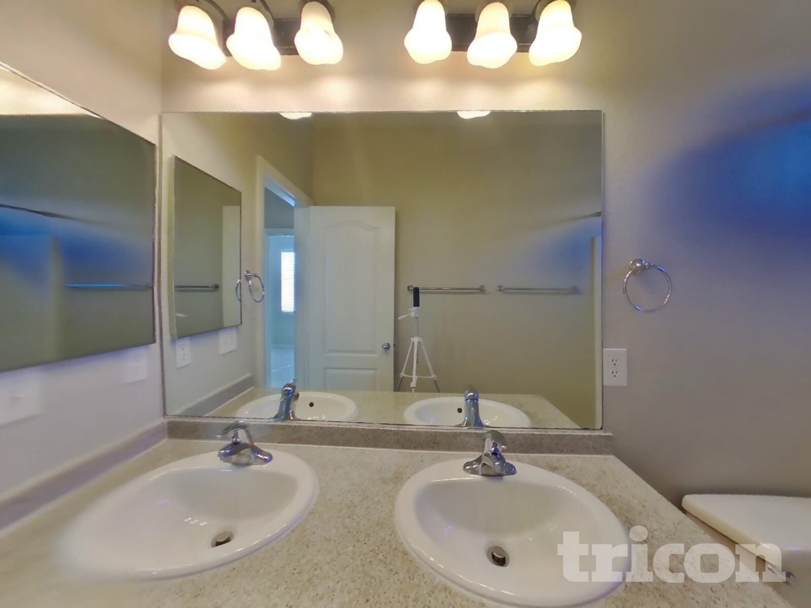 Building Photo - 6046 W Traviata Ave